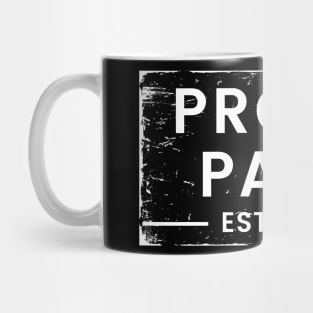 Proud Papa EST. 2021. Great Design for the Dad to Be. Mug